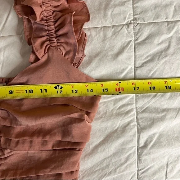 ASTR the label | NWOT Ruched Ruffle Shoulder Sleeveless Top Pink Size Small - Picture 9 of 10